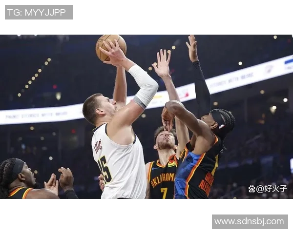 11月23日对阵雷霆的精彩回顾与赛后分析,球迷热议表现与战术调整 11月23日对阵雷霆的精彩回顾与赛后分析,球迷热议表现与战术调整