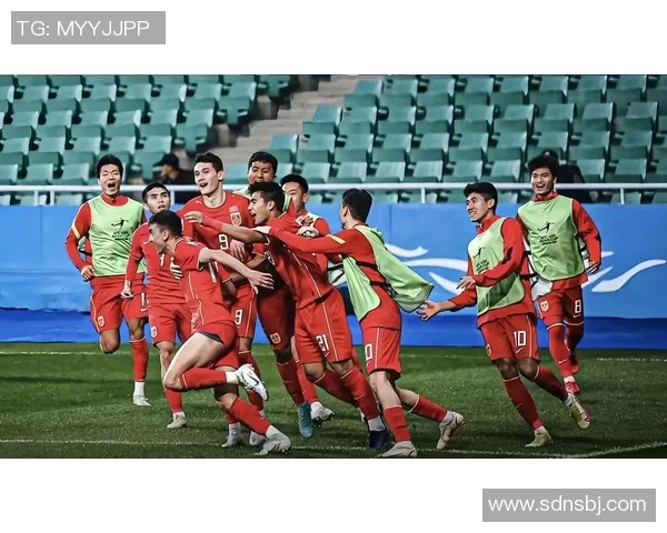 亚洲杯激战朝鲜对决香港两队争夺晋级名额的关键之战 亚洲杯激战朝鲜对决香港两队争夺晋级名额的关键之战