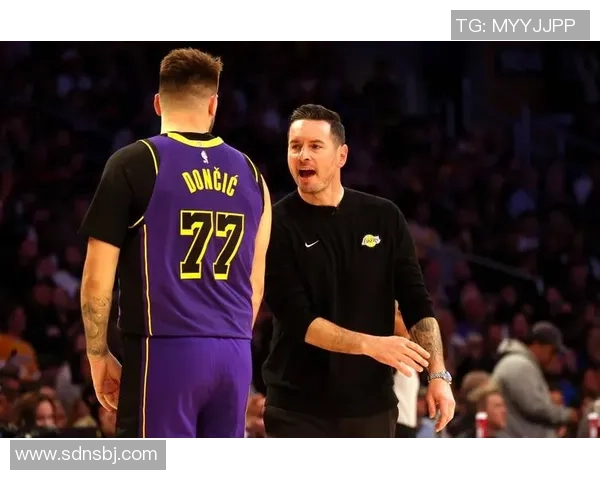 今天湖人对战火箭的精彩直播盛宴即将开启，快来一起见证篮球的魅力吧