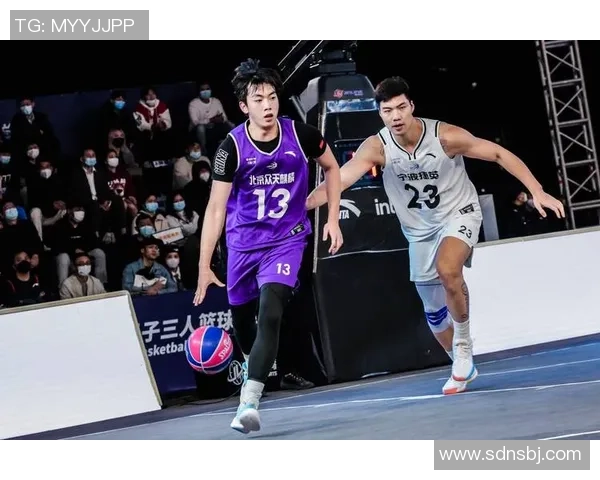 任骏飞引领球队奋勇拼搏展现篮球精神助力赛季辉煌成就