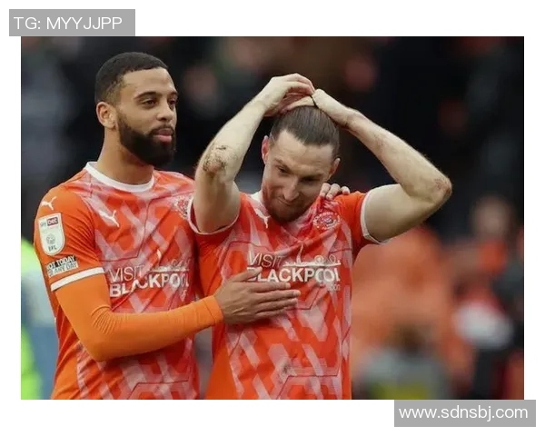 伊普斯维奇主场迎战布莱克浦争夺关键三分的精彩对决 伊普斯维奇主场迎战布莱克浦争夺关键三分的精彩对决