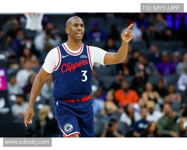 克里斯保罗：篮球场上的智慧传承与领导力展现