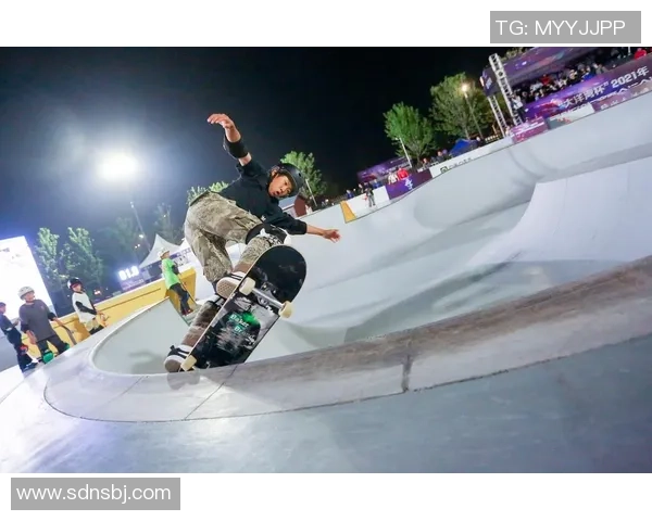 南京滑板队技术探秘:从基础到高阶的滑板技巧与训练分享 南京滑板队技术探秘:从基础到高阶的滑板技巧与训练分享