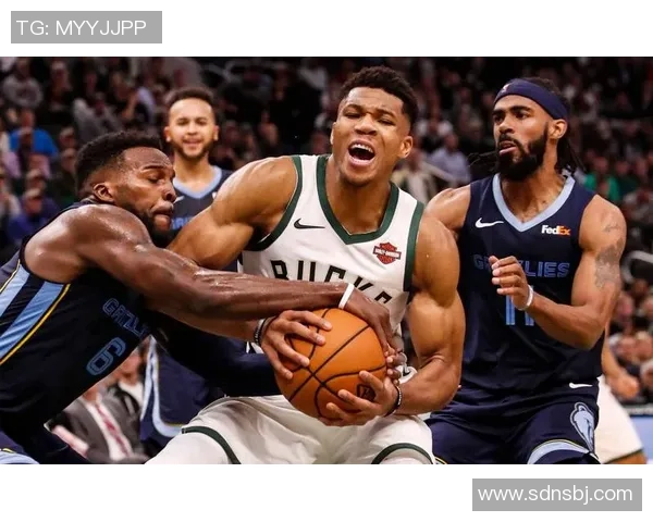 快船与灰熊精彩对决集锦回顾全场亮点与精彩瞬间一览 快船与灰熊精彩对决集锦回顾全场亮点与精彩瞬间一览