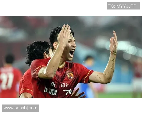 广州足球队速度变革引发热议球迷期待新篇章的崛起与挑战